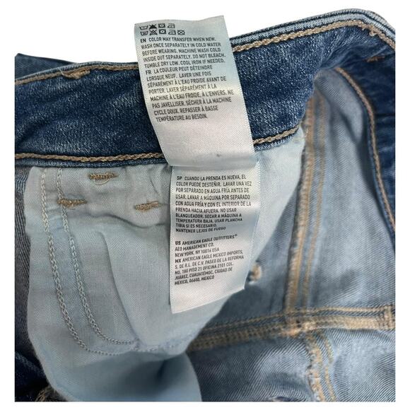 American Eagle Shorts Womens 4 Blue Denim Mom Short High Rise Frayed Hem Stretch - Picture 12 of 15